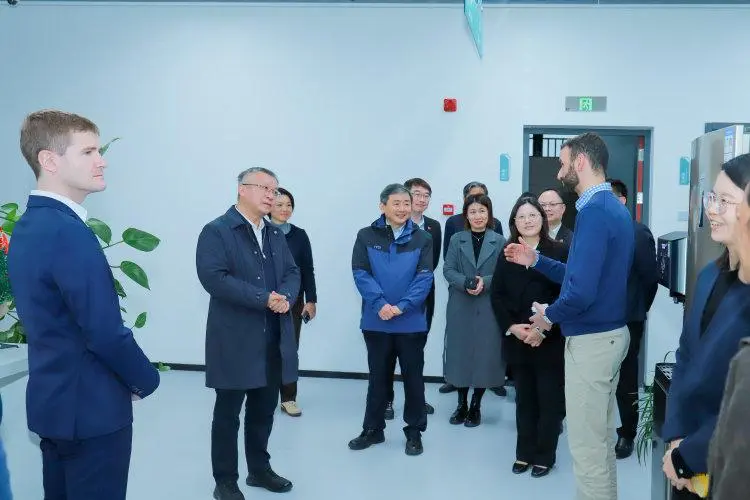 教育部党组成员、副部长任友群调研上海交通大学-图5 教育部党组成员、副部长任友群调研上海交通大学-图5